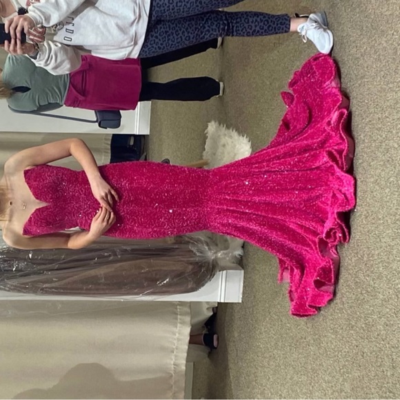 Portia and Scarlett prom dress - Picture 2 of 6